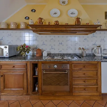 Villa San Siro Sleeps 8 Wifi *
